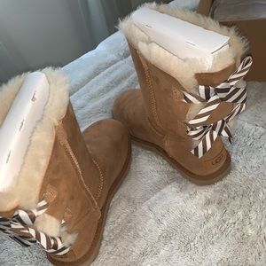 BRAND NEW CAMEL UGGS